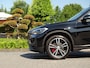 BMW X1 sDrive20i Sportif | All-Black | Uniek | Custom | 19 inch | Nav
