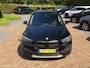 BMW X1 sDrive20i Sportif | All-Black | Uniek | Custom | 19 inch | Nav