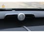 Volvo EX60 P10 AWD Ultra 95 kWh | Apple Carplay/ Android Auto | Kunstlederen bekleding | Elektrochromatisch panoramadak | Voorstoelen verwarmd | Warmtepomp | 22" lichtmetalen velgen |