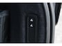 Volvo EX60 P10 AWD Ultra 95 kWh | Apple Carplay/ Android Auto | Kunstlederen bekleding | Elektrochromatisch panoramadak | Voorstoelen verwarmd | Warmtepomp | 22" lichtmetalen velgen |