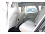 Volvo EX60 P10 AWD Ultra 95 kWh | Apple Carplay/ Android Auto | Kunstlederen bekleding | Elektrochromatisch panoramadak | Voorstoelen verwarmd | Warmtepomp | 22" lichtmetalen velgen |