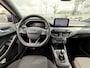 Ford Focus Wagon 1.0 EcoBoost Hybrid ST Line Style Navigatie | DAB | Apple Carply 7 Android Auto | privacy Glass | Rode Remklauwen