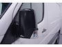 Volkswagen Crafter 2.0 TDI 110 pk L1H1 Airco, Imperiaal met Trap, Trekhaak, Cruise Control, NAP 143 dkm, 3-Zits