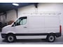 Volkswagen Crafter 2.0 TDI 110 pk L1H1 Airco, Imperiaal met Trap, Trekhaak, Cruise Control, NAP 143 dkm, 3-Zits