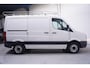 Volkswagen Crafter 2.0 TDI 110 pk L1H1 Airco, Imperiaal met Trap, Trekhaak, Cruise Control, NAP 143 dkm, 3-Zits