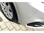 Peugeot 208 Benzine 5-Deurs * Naviagtie * Trekhaak * Cruise Control * Airco * Parkeersensoren * Top Onderhouden * Vingerhoets; Vierde Generatie Eersteklas Service. Al meer dan 100 jaar een begrip in de Brabantse Kempen