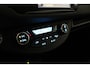 Toyota Yaris 1.5 Hybrid Design > Automaat/Navi/Cruise/All season banden/Goed onderhouden!