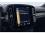 Volvo XC40 1.5 T4 Recharge R-Design | Trekhaak | Stoel+Stuurverwarming | 20 Inch | Treeplanken | Camera | CarPlay
