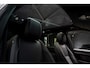 Land Rover Discovery Sport 1.5 P270e Dynamic SE Full Options SOH: 98,7% Panodak Leer Navi Camera PDC LM velgen Elektr. achterklep Elektr. trekhaak Meridian Soundsystem Climate Memory seats Stoelverwarming voor & achter LM velgen
