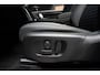 Land Rover Discovery Sport 1.5 P270e Dynamic SE Full Options SOH: 98,7% Panodak Leer Navi Camera PDC LM velgen Elektr. achterklep Elektr. trekhaak Meridian Soundsystem Climate Memory seats Stoelverwarming voor & achter LM velgen