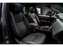 Land Rover Discovery Sport 1.5 P270e Dynamic SE Full Options SOH: 98,7% Panodak Leer Navi Camera PDC LM velgen Elektr. achterklep Elektr. trekhaak Meridian Soundsystem Climate Memory seats Stoelverwarming voor & achter LM velgen