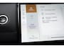 Land Rover Discovery Sport 1.5 P270e Dynamic SE Full Options SOH: 98,7% Panodak Leer Navi Camera PDC LM velgen Elektr. achterklep Elektr. trekhaak Meridian Soundsystem Climate Memory seats Stoelverwarming voor & achter LM velgen