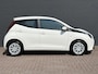 Toyota Aygo 1.0 VVT-i x-play | Dealeronderhouden | All Season Banden | Parkeercamera Achter | Airco | Bluetooth