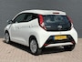 Toyota Aygo 1.0 VVT-i x-play | Dealeronderhouden | All Season Banden | Parkeercamera Achter | Airco | Bluetooth