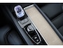 Volvo XC60 II T6 PLUG-IN HYBRID AWD ULTRA DARK *FULL OPTIONS!* -PANO.DAK|BOWERS&WILKINS|GEVENT.LEDER+MASSAGE|360°CAM|LUCHTVERING|HEAD-UP DISP.|TREKHAAK|21"|SoH:100%