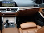 BMW 3-Serie 320i High Executive Edition | Schuifdak | Leder | Camera | Org. NL