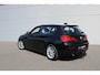 BMW 1-Serie 118i Sport Aut (Orig NL! NAP! Sportinterieur Navi Cruise Led Trekhaak Lmv Pdc)
