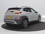 Hyundai Kona 1.6 GDI HEV Premium / Lederen bekleding / HUD Display / Navigatie / Adaptieve Cruise Control / Elektrisch stoel voor / Stoel verwarming & koeling voor / NL Auto / Historie aanwezig /