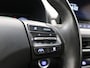 Hyundai Kona 1.6 GDI HEV Premium / Lederen bekleding / HUD Display / Navigatie / Adaptieve Cruise Control / Elektrisch stoel voor / Stoel verwarming & koeling voor / NL Auto / Historie aanwezig /