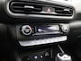 Hyundai Kona 1.6 GDI HEV Premium / Lederen bekleding / HUD Display / Navigatie / Adaptieve Cruise Control / Elektrisch stoel voor / Stoel verwarming & koeling voor / NL Auto / Historie aanwezig /
