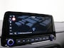 Hyundai Kona 1.6 GDI HEV Premium / Lederen bekleding / HUD Display / Navigatie / Adaptieve Cruise Control / Elektrisch stoel voor / Stoel verwarming & koeling voor / NL Auto / Historie aanwezig /