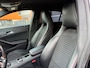 Mercedes-Benz CLA Shooting Brake 200 AMG Line! Xenon!
