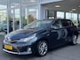 Toyota Auris 1.8 Hybrid Lease 17 inch | Airco | Parkeercamera | Panoramadak