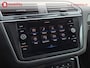 Volkswagen Tiguan 1.4 TSI eHybrid R-Line Trekhaak 1800kg Panoramadak NL Auto! | Adaptive Cruise Control | Stoel/Stuurwiel Verwarming | DAB Audio