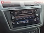 Volkswagen Tiguan 1.4 TSI eHybrid R-Line Trekhaak 1800kg Panoramadak NL Auto! | Adaptive Cruise Control | Stoel/Stuurwiel Verwarming | DAB Audio