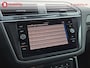 Volkswagen Tiguan 1.4 TSI eHybrid R-Line Trekhaak 1800kg Panoramadak NL Auto! | Adaptive Cruise Control | Stoel/Stuurwiel Verwarming | DAB Audio