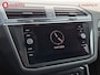 Volkswagen Tiguan 1.4 TSI eHybrid R-Line Trekhaak 1800kg Panoramadak NL Auto! | Adaptive Cruise Control | Stoel/Stuurwiel Verwarming | DAB Audio