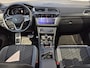 Volkswagen Tiguan 1.4 TSI eHybrid R-Line Trekhaak 1800kg Panoramadak NL Auto! | Adaptive Cruise Control | Stoel/Stuurwiel Verwarming | DAB Audio