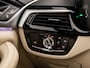 BMW 5-Serie 530e M Sport High Executive 293Pk Automaat (GROOT NAVI, M PAKKET, HEAD-UP DISPLAY, APPLE CARPLAY, HARMAN/KARDON, ELEK SPORTSTOELEN, CAMERA, STOELVERWARMING, NIEUWSTAAT)
