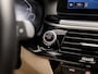BMW 5-Serie 530e M Sport High Executive 293Pk Automaat (GROOT NAVI, M PAKKET, HEAD-UP DISPLAY, APPLE CARPLAY, HARMAN/KARDON, ELEK SPORTSTOELEN, CAMERA, STOELVERWARMING, NIEUWSTAAT)