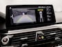 BMW 5-Serie 530e M Sport High Executive 293Pk Automaat (GROOT NAVI, M PAKKET, HEAD-UP DISPLAY, APPLE CARPLAY, HARMAN/KARDON, ELEK SPORTSTOELEN, CAMERA, STOELVERWARMING, NIEUWSTAAT)