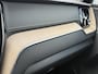 Volvo XC60 2.0 T6 Plug-in hybrid AWD Ultra Dark | SOH:100% | Trekhaak | Luchtvering | 360° Camera | Harman/Kardon | Power Seats | Memory | Adaptieve Cruise | Panoramadak | Head-up Display | Keyless entry/start |