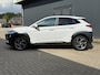Hyundai Kona 1.6 GDI HEV Premium Trekhaak / Automaat / Leder / Stoelverwarming en ventilatie / All-Season banden / Camera / Keyless Entry&Go / Dealer onderhouden
