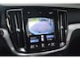 Volvo V60 2.0 B3 Business Pro | Adaptive Cruise | Stoel + Stuur Verwarmd | Trekhaak | Camera | Verwarmde voorruit |