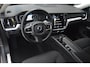 Volvo V60 2.0 B3 Business Pro | Adaptive Cruise | Stoel + Stuur Verwarmd | Trekhaak | Camera | Verwarmde voorruit |