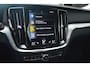 Volvo V60 2.0 B3 Business Pro | Adaptive Cruise | Stoel + Stuur Verwarmd | Trekhaak | Camera | Verwarmde voorruit |