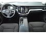 Volvo V60 2.0 B3 Business Pro | Adaptive Cruise | Stoel + Stuur Verwarmd | Trekhaak | Camera | Verwarmde voorruit |