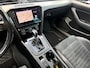 Volkswagen Passat Variant GTE Highline - 1.4 TSI 218 pk - LED - Schuifkanteldak - camera - zeer goed onderhouden!