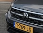 Volkswagen T-Roc 1.5 TSI R-Line Business+ Trekhaak / Carplay / Panodak / Sportstoelen / Adapt. Cruise