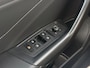 Volkswagen T-Roc 1.5 TSI R-Line Business+ Trekhaak / Carplay / Panodak / Sportstoelen / Adapt. Cruise