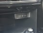 Volkswagen T-Roc 1.5 TSI R-Line Business+ Trekhaak / Carplay / Panodak / Sportstoelen / Adapt. Cruise