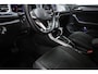 Volkswagen T-Roc 1.5 TSI Style | IQ LIGHT | STOELVERWARMING | CLIMA | APP CONNECT | DAB | PDC