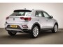Volkswagen T-Roc 1.5 TSI Style | IQ LIGHT | STOELVERWARMING | CLIMA | APP CONNECT | DAB | PDC