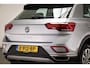 Volkswagen T-Roc 1.5 TSI Style | IQ LIGHT | STOELVERWARMING | CLIMA | APP CONNECT | DAB | PDC