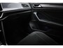 Volkswagen T-Roc 1.5 TSI Style | IQ LIGHT | STOELVERWARMING | CLIMA | APP CONNECT | DAB | PDC