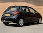 Peugeot 208 1.2 PureTech Blue Lease Active Trekhaak / Airco / Stoelverwarming / Cruise / Dealer Onderhouden!